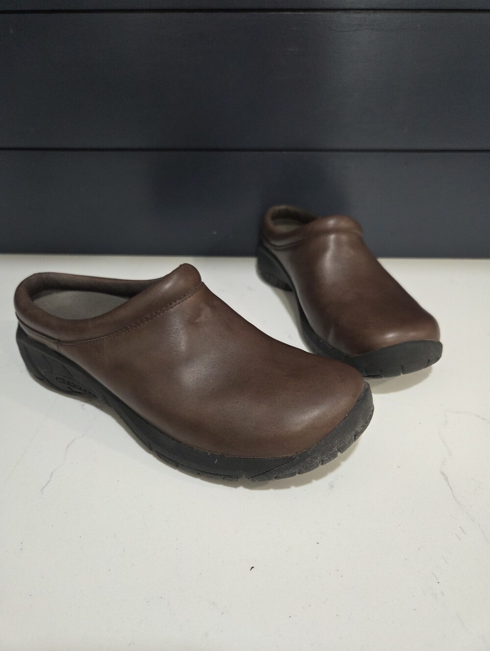 Merrell Encore Nova 2 Bracken Women's Brown Leather Slip-On Clogs  J48512 SZ 9
